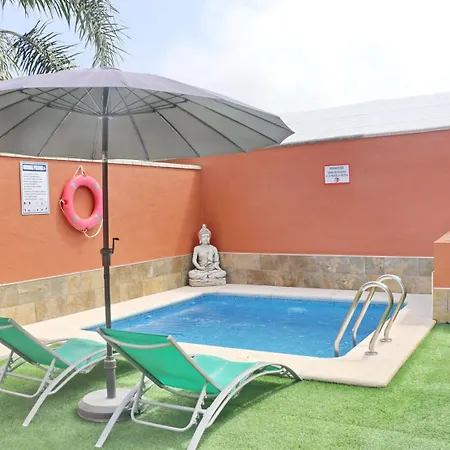 Sultan Con Piscina Chalet *